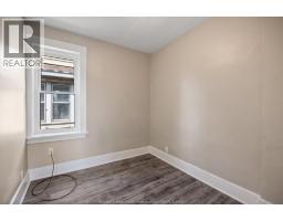 1381-83 WELLINGTON - 7