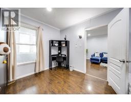 1170 PIERRE AVENUE - 21