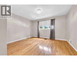 3483 DOUGALL - 22