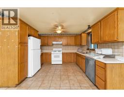 2525 STRAWBERRY DRIVE - 16