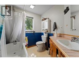 241 EDWARD ROAD - 24