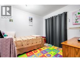 402 Oak STREET East - 12