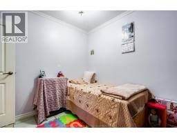 402 Oak STREET East - 13