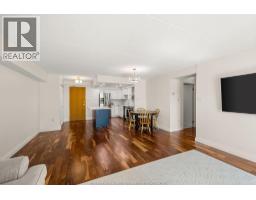 401 GRAND MARAIS West UnitNo. 202 - 5