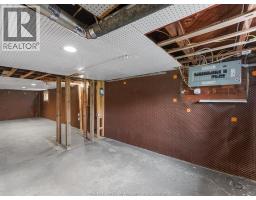 558 ELM - 19