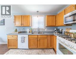 1752 VICKY CIRCLE - 11