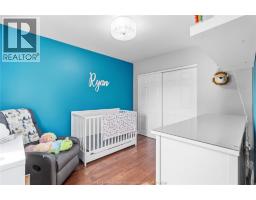 2282 WOODLAWN - 16