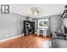 2282 WOODLAWN - 17