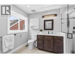 2282 WOODLAWN - 20