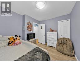 290 LAKE STREET - 34