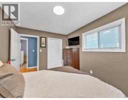 290 LAKE STREET - 36