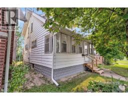 1245 GILES BOULEVARD East - 2