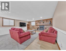 24 CAMELOT AVENUE - 28