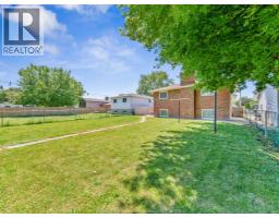 24 CAMELOT AVENUE - 48