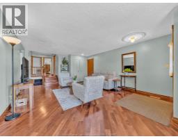 24 CAMELOT AVENUE - 5