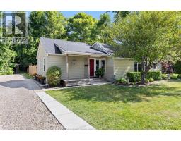 209 Maidstone AVENUE East - 1
