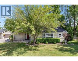 209 Maidstone AVENUE East - 3