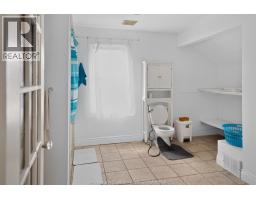 852 REEDMERE - 18