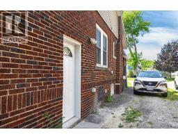 852 REEDMERE - 27