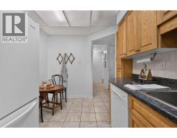 3915 Southwinds DRIVE UnitNo. 203 - 23