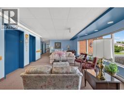 3915 Southwinds DRIVE UnitNo. 203 - 7
