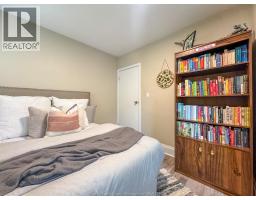 1008 ASKIN AVENUE - 10