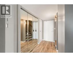 380 Pellissier AVENUE UnitNo. 706 - 21