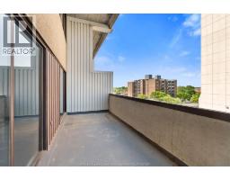 380 Pellissier AVENUE UnitNo. 706 - 41