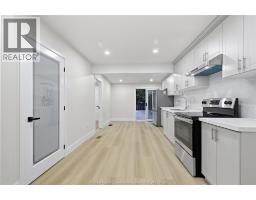 2733 LLOYD GEORGE BOULEVARD - 17