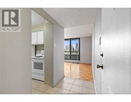 111 RIVERSIDE DRIVE UnitNo. 903 - 2
