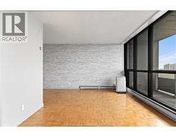 111 RIVERSIDE DRIVE UnitNo. 903 - 9