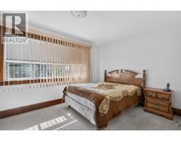 1342 Hall AVENUE - 17