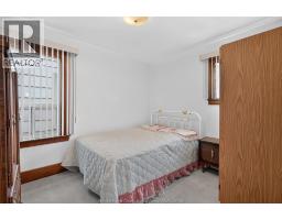 1342 Hall AVENUE - 23