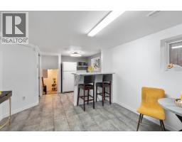 1491 ELLROSE AVENUE - 35