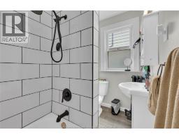 826 JOS JANISSE AVENUE - 8