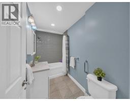 489 MCKAY - 23