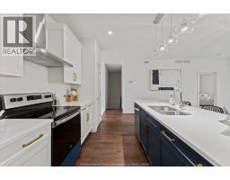 262 LIVINGSTONE CRESCENT - 13