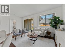 262 LIVINGSTONE CRESCENT - 17