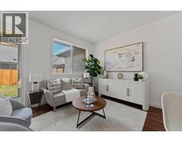262 LIVINGSTONE CRESCENT - 18