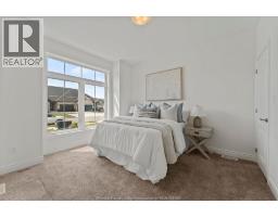 262 LIVINGSTONE CRESCENT - 24