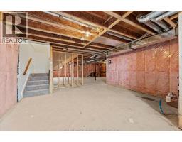 262 LIVINGSTONE CRESCENT - 27
