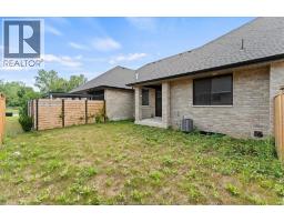 262 LIVINGSTONE CRESCENT - 37