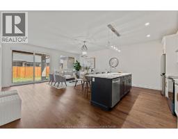 262 LIVINGSTONE CRESCENT - 8