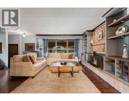 4060 KENNEDY DRIVE - 11