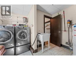 4060 KENNEDY DRIVE - 28