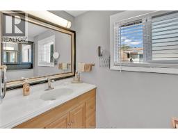2664 RIVARD AVENUE - 15