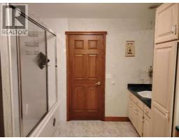 1985 OMIRA STREET - 15