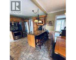 8285 MALDEN ROAD - 25