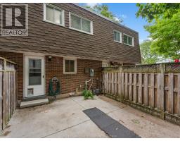 256 Victoria STREET South UnitNo. 32 - 26