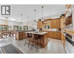 2207 SOUTH MIDDLE ROAD - 21